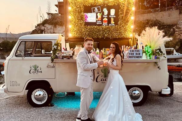 Cactus Van Bar  -  Cocktail Catering γάμου