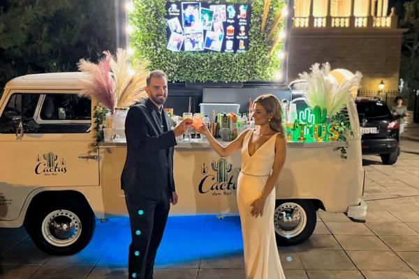 Cactus Van Bar  -  Cocktail Catering γάμου