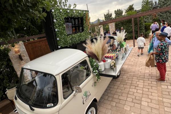 Cactus Van Bar  -  Cocktail Catering γάμου