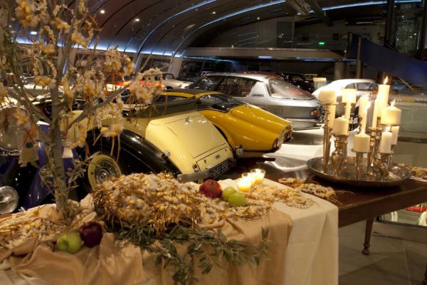 Δεξίωση γάμου στο Ελληνικό Μουσείο Αυτοκινήτου