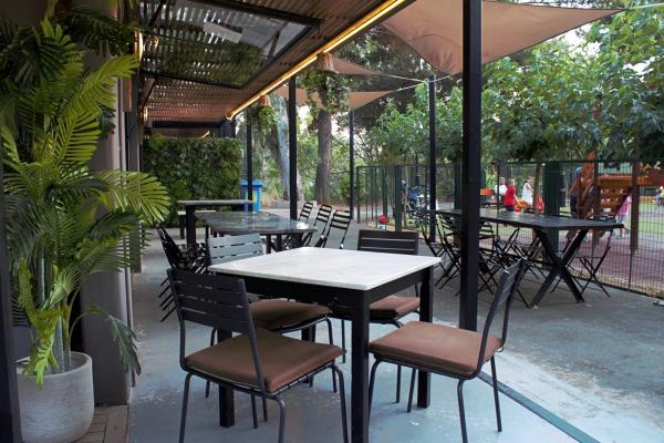 Saints Bar Pizza - Εναλλακτικοί Χώροι Δεξιώσεων - Etoimazogamo