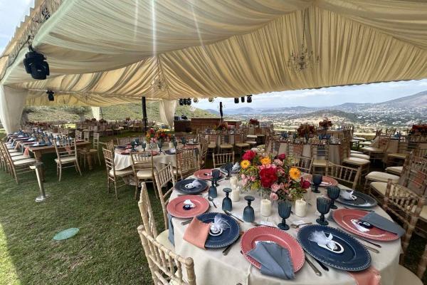 m+m catering services - Catering Γάμου