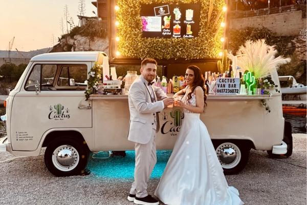 Cactus Van Bar  -  Cocktail Catering γάμου