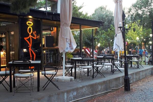 Saints Bar Pizza - Εναλλακτικοί Χώροι Δεξιώσεων - Etoimazogamo